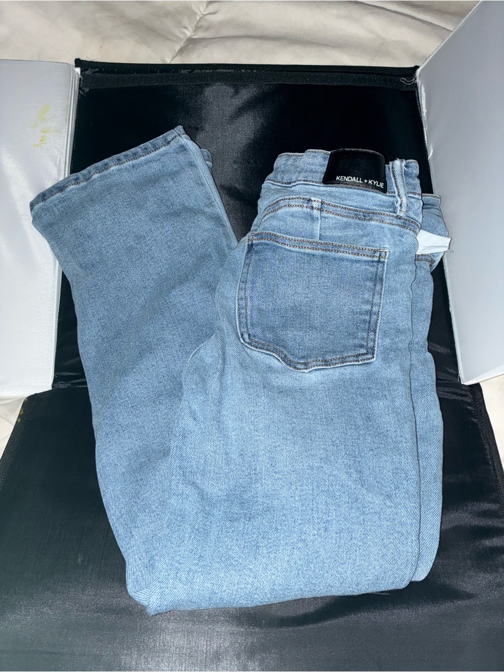 Kendall & Kylie Men’s Light Blue Relaxed Fit Jeans